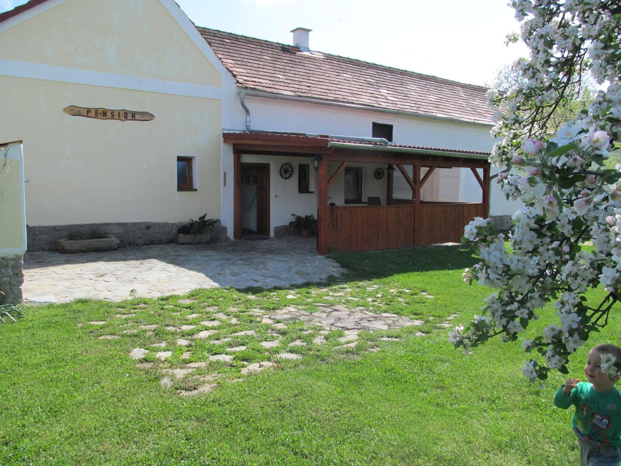 Pension Otevek Trhové Sviny Exterior photo
